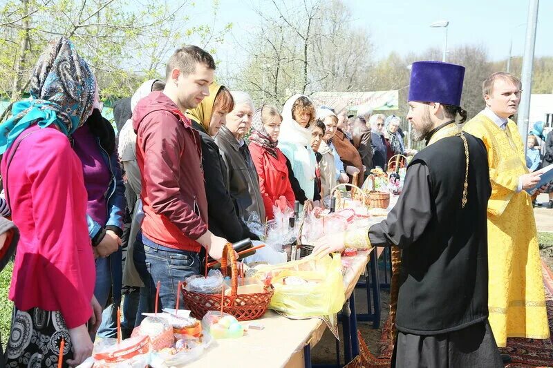 Во сколько святят пасху в субботу