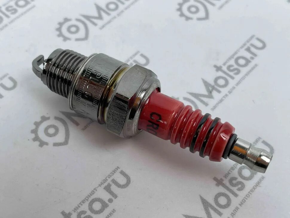 Свечка скутер. Свечка скутер. Свеча зажигания для скутера 4т 139qmb. Bpr7hs10. Свечка скутер.