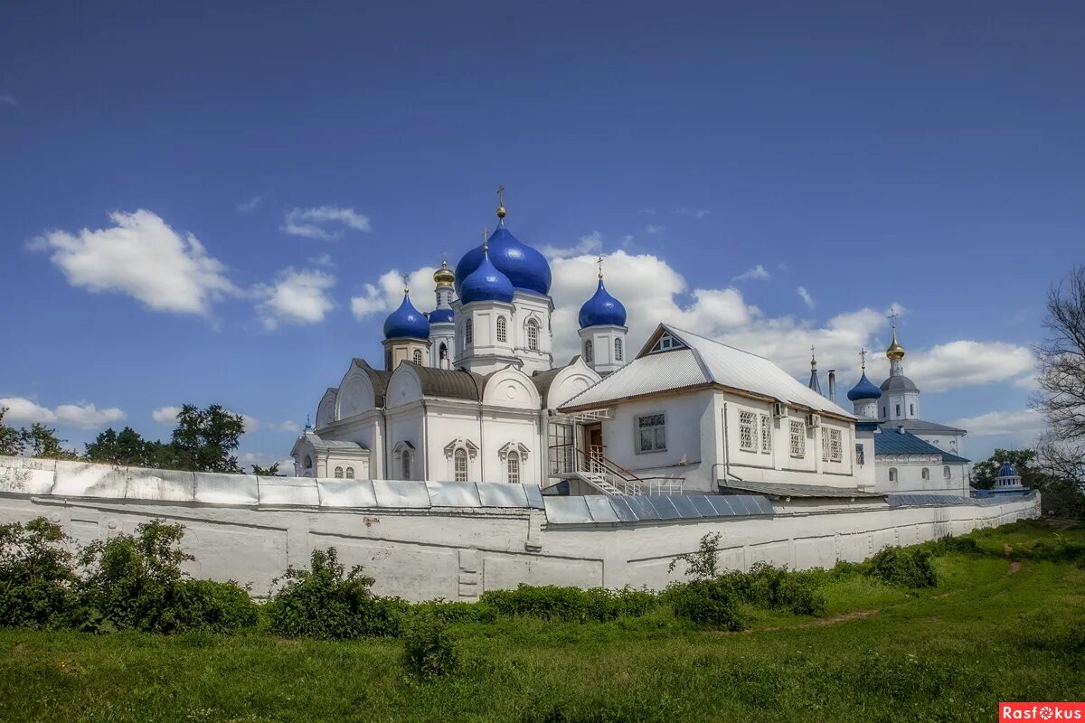 Свято боголюбский монастырь