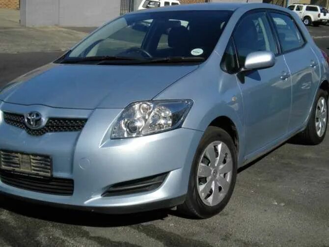Аурис красноярск. Тойота аурис 2008 серая. 6 автомат. Аурис красноярск. Toyota auris рестайлинг.