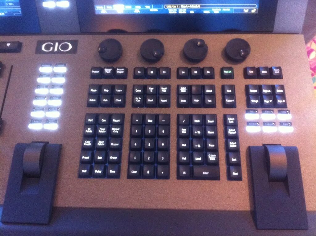 Inkey rt. Виртуальная клавиатура js. Inkey rt. Ключ ситроен с3 2009. E ink keyboard.