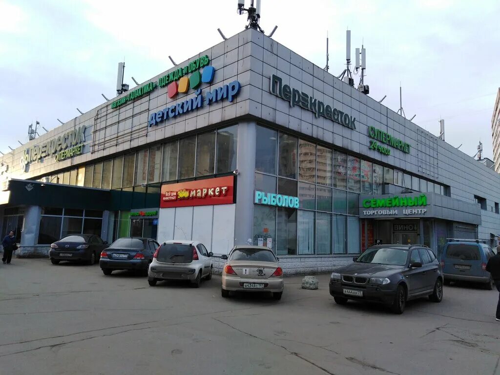 корпус 834а зеленоград. зеленоград корпус 445 магазин верный. корпус 2014 зеленоград. зеленоград работающие магазины. комус зеленоград.