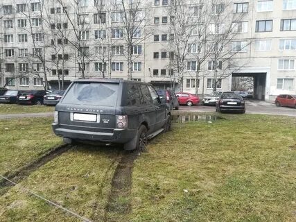 Парковка на газоне спб