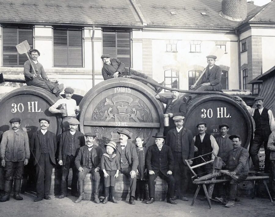Пивоварня в Англии 19 век. Старая пивоварня. Пивоварня 18 века. Старые пивные. Старинная пивная