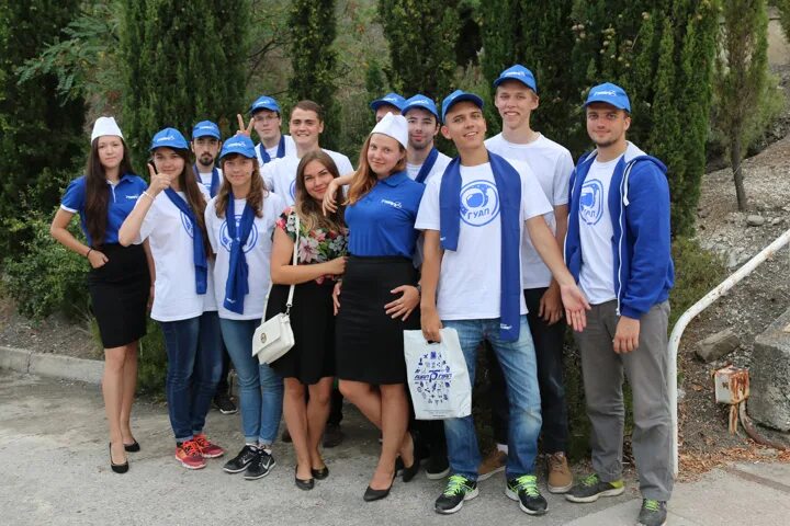 May camp. Лагерь МАИ Алушта. Студенческий лагерь МАИ В Алуште. Оздоровительно-учебный центр МАИ «Алушта». Спортивный лагерь МАИ В Алуште.