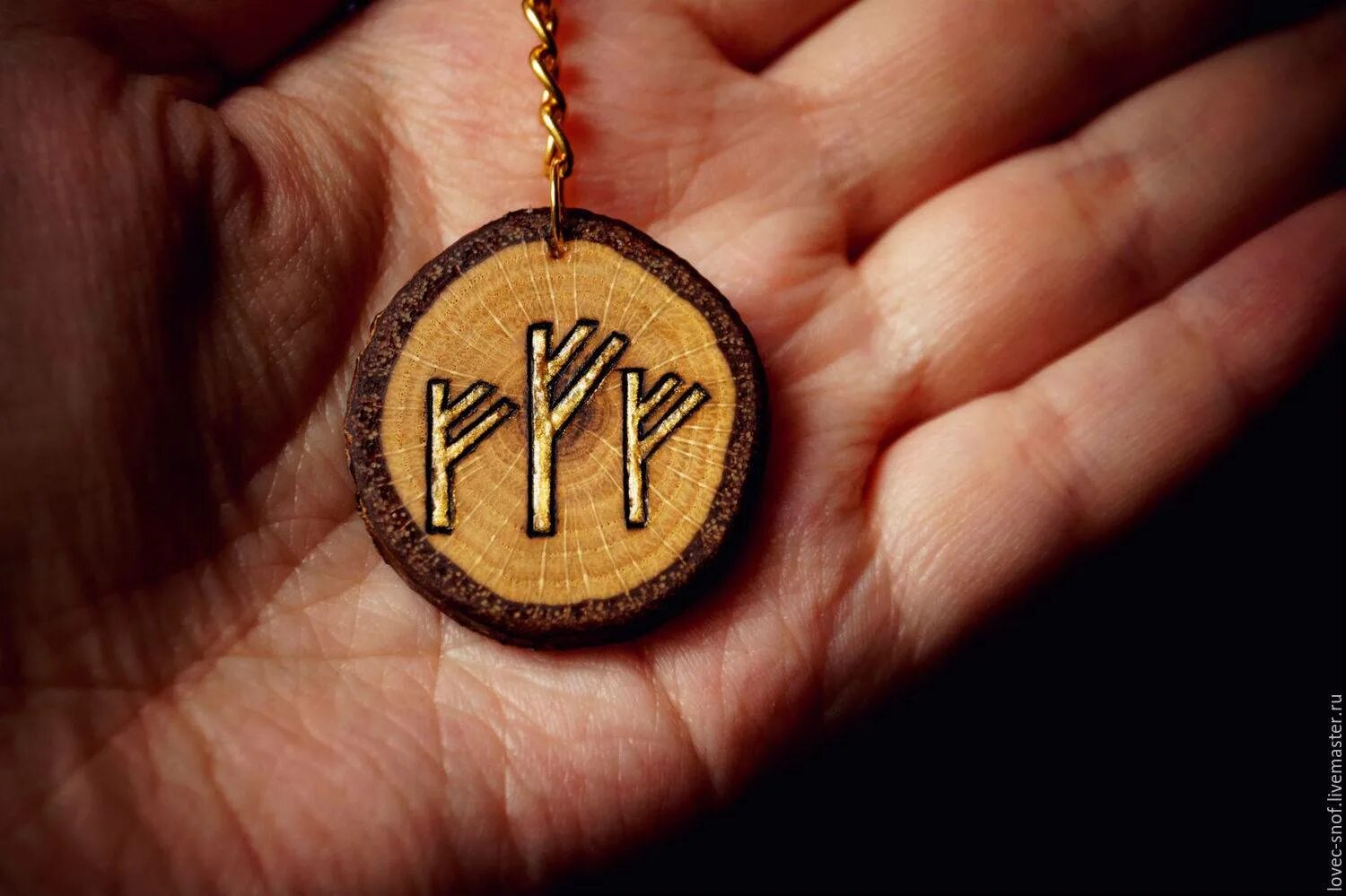 Трехлапая жаба фэн шуй. Талисман удачи и богатства. Символ успеха и процветания. Символ процветания и благополучия. Символы денег и богатства и удачи.