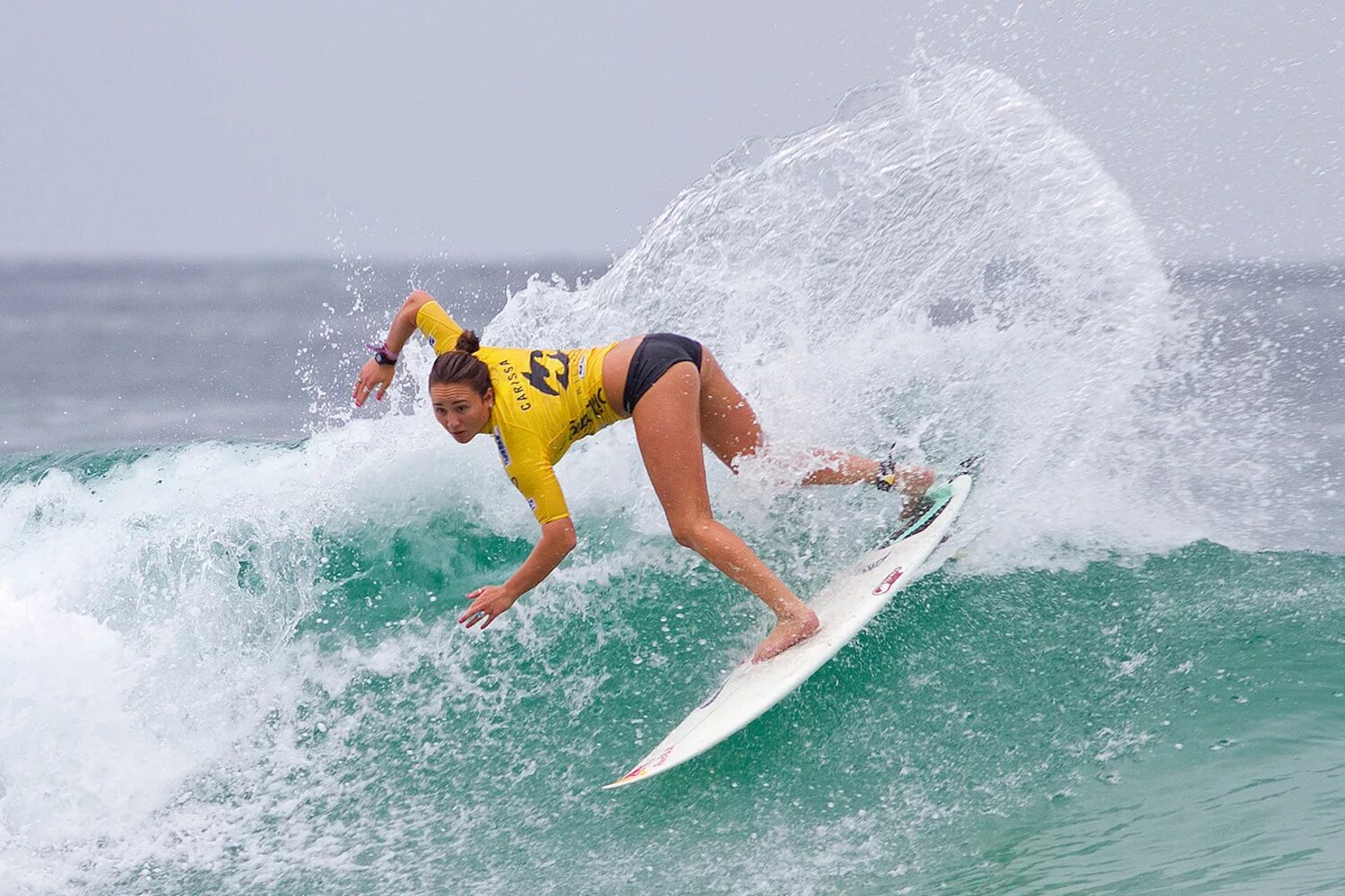 на серфинг. в каком году появился серфинг. грин вейв серфинг. серфингист. начинающий серфер.