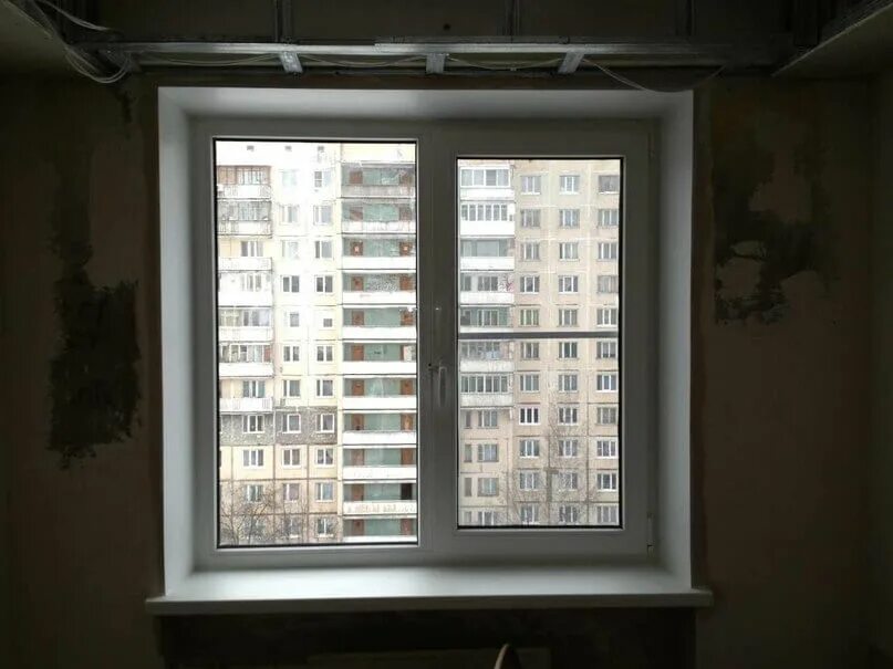 Двухстворчатые окна для панельных домов. Двухстворчатое окно в панельном. Окно двустворчатое панельный хрущевка. Окна Нижний Новгород.