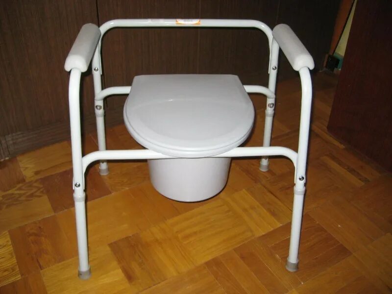 Авито стул туалет купить. Кресло-туалет trives ca668. Кресло туалет св6809. Кресло туалет CSC 16a. Кресло-туалет широкий 10589.