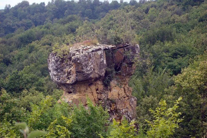 Село куг. Село КУГ Хивский район. Эоловый город в Дагестане село КУГ. Эоловый город, Хивский район. Село канциль Хивского района.