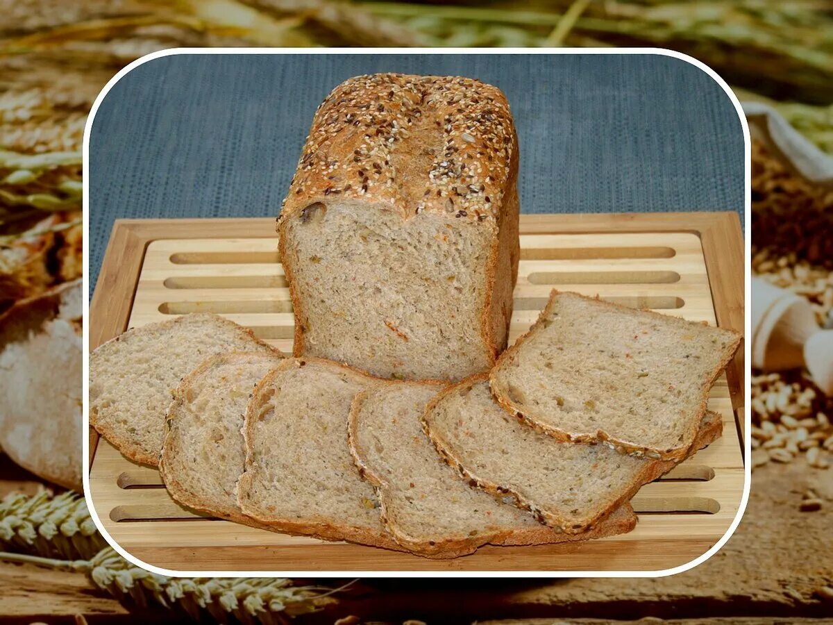 Хлеб. Выпечка хлеба. Свежеиспеченный хлеб. Хлеб в духовке. Ржаной хлеб домашней выпечки