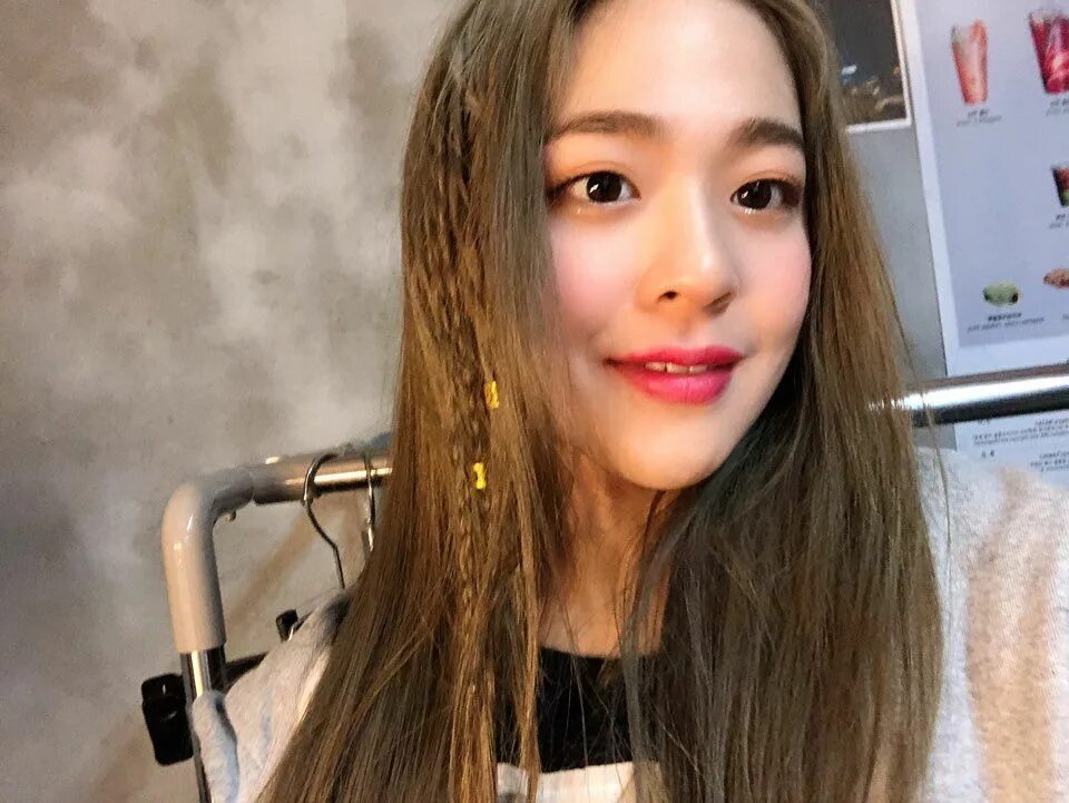 Woo ah. Woo ah woo yeon. сонги woo ah. уён (woo!ah!) 2025.