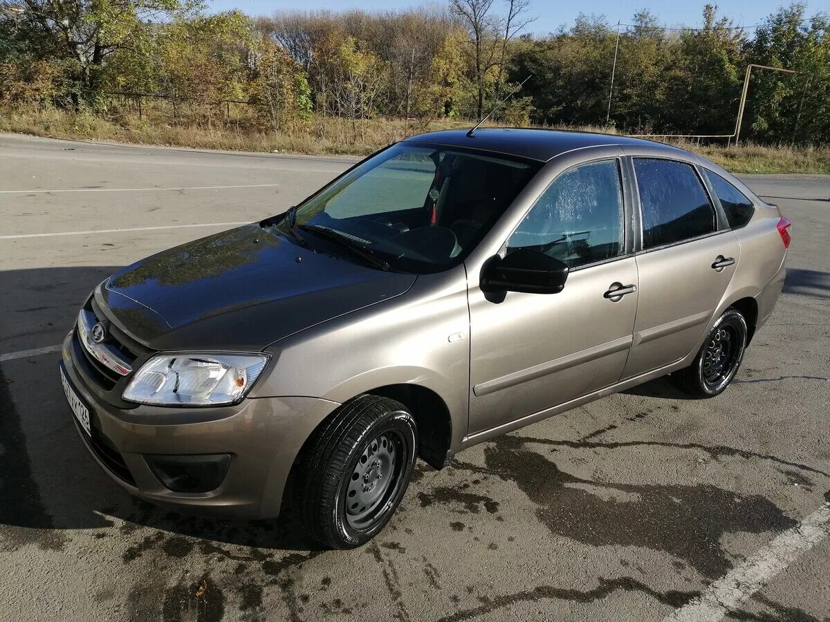 продажа советских машин гранта. лада гранта со ставропольскими номерами цвет белый. лада гранта белая седан 2014. ваз 2190 белый. лада гранта 21.