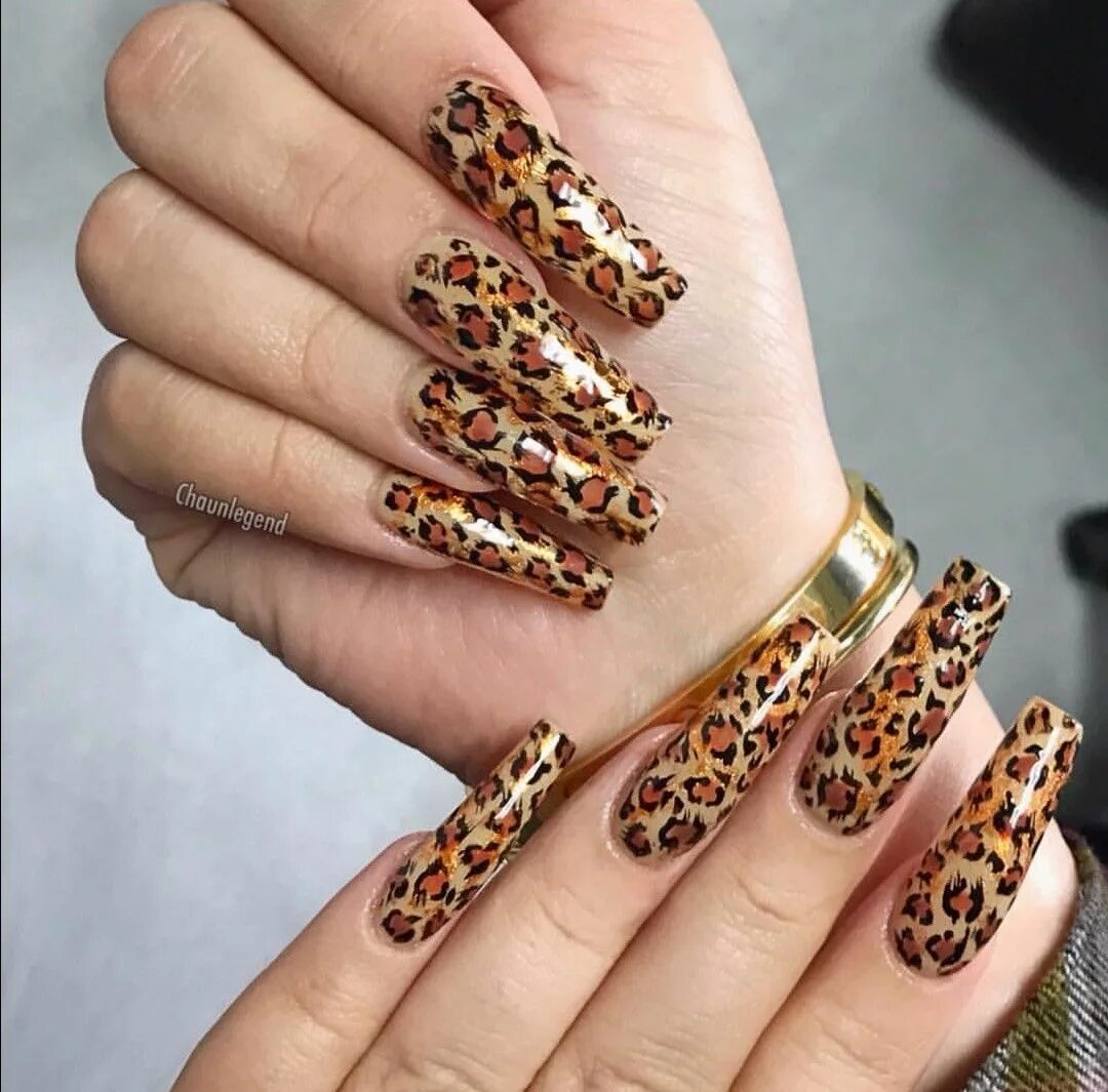 Дизайн леопард на ногтях. Френч леопард миндаль. Леопардовый френч миндаль 2022. Леопардовые ногти миндаль. Леопардовые ногти 2023 миндаль.