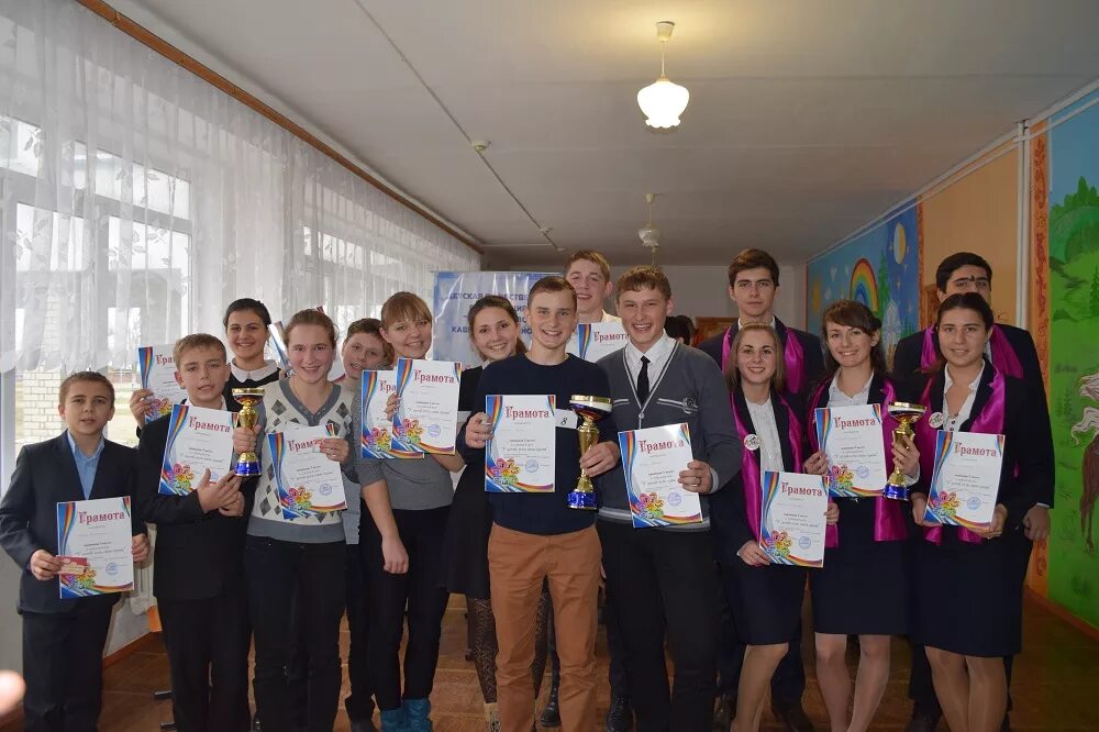 школа 14 кавказская. школа п кавказский кчр. кавказская. мкоу сош пос кавказский. покрышкина.