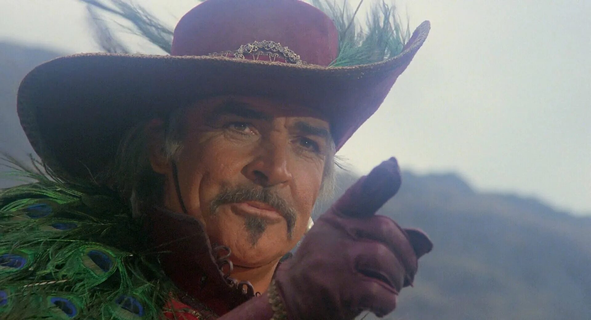 Коннери горец. Шон коннери горец 1986. Шон коннери горец 1986. Шон коннери горец 1986. Коннери горец.