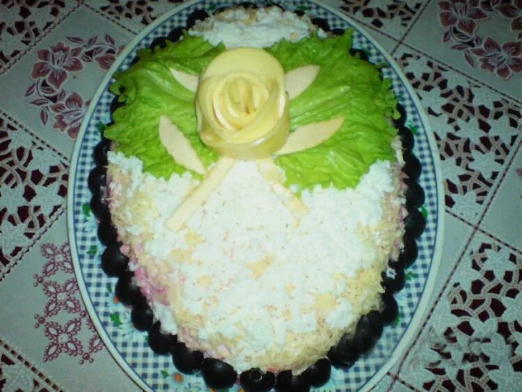 Салат невеста со свеклой. Салат невеста с морковью. Салат невеста со свеклой с бантом. Салат невеста со свеклой. Салат невеста с морковью.