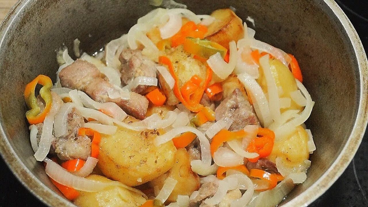 Курица в казане с картошкой и овощами