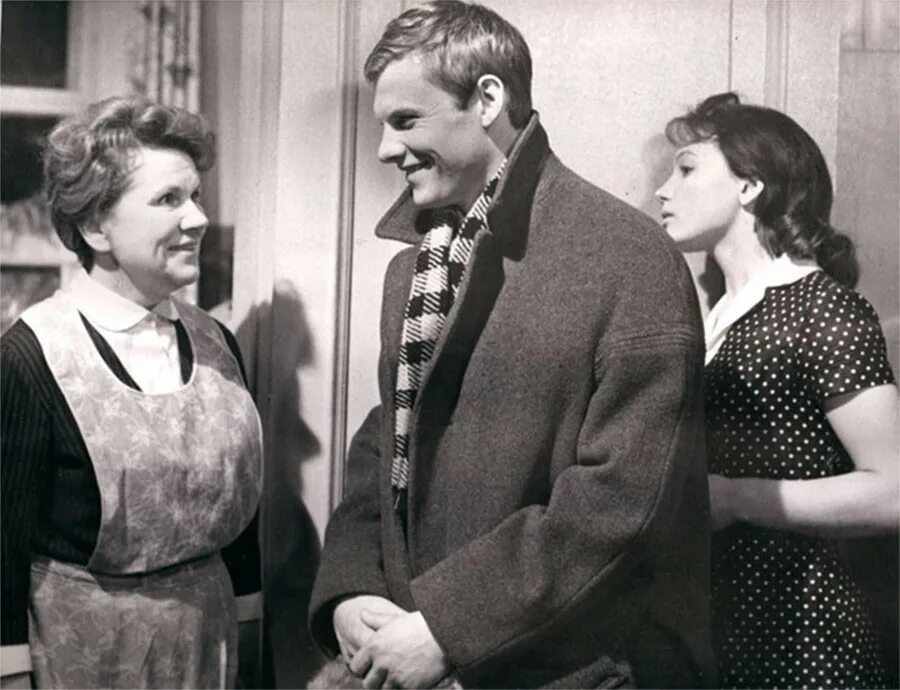 Кинофильмы женщин. Настоящие женщины 1997. Прислуга / the help (2011). Кинофильмы женщин. Скарлетт йоханссон хорошая женщина 2004.