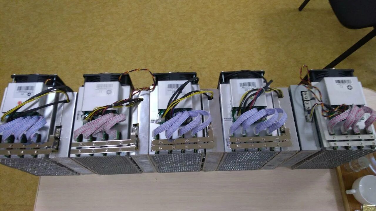 Antminer s21 pro. ASIC a1. Коробка для Antminer s19. Aixin a1. Асик 9s 4х4.