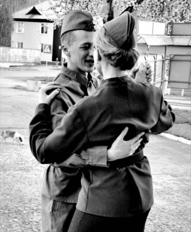 Танцующие ветераны. И. Фотосессия в военной форме. Солдатский вальс. Утесов вальс.