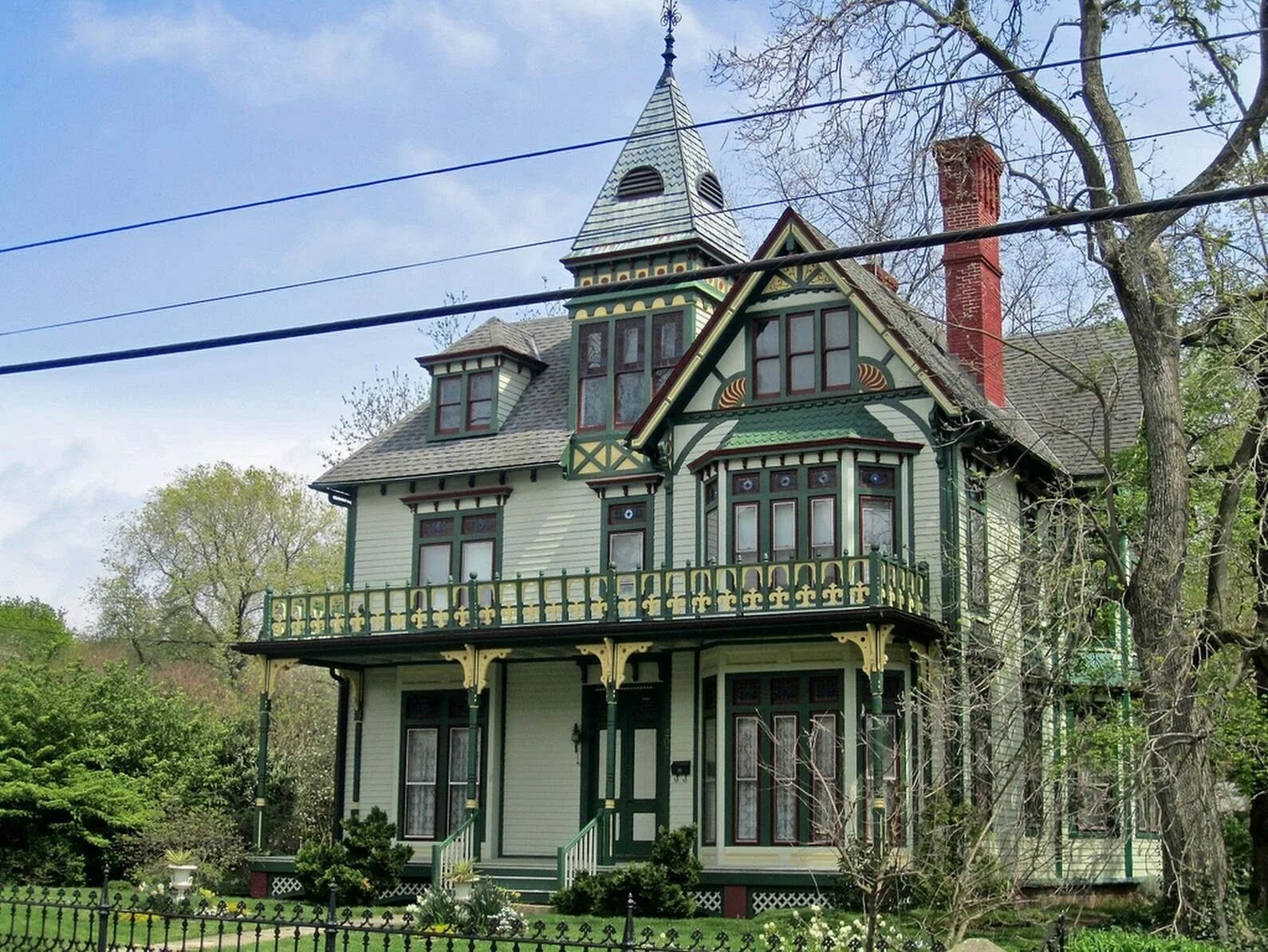 Victor house. Victorian house style англия. Особняки англии эдвардианской эпохи. Особняк в викторианском стиле сша. Архитектура эдвардианской эпохи.