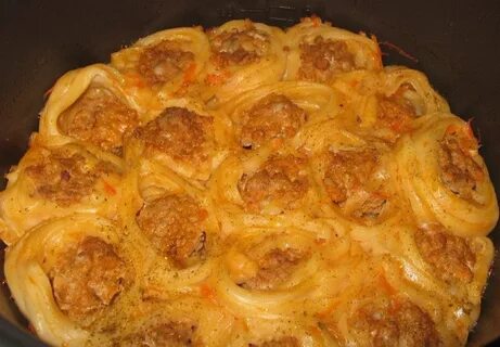 Макароны фаршированные фаршем на сковороде