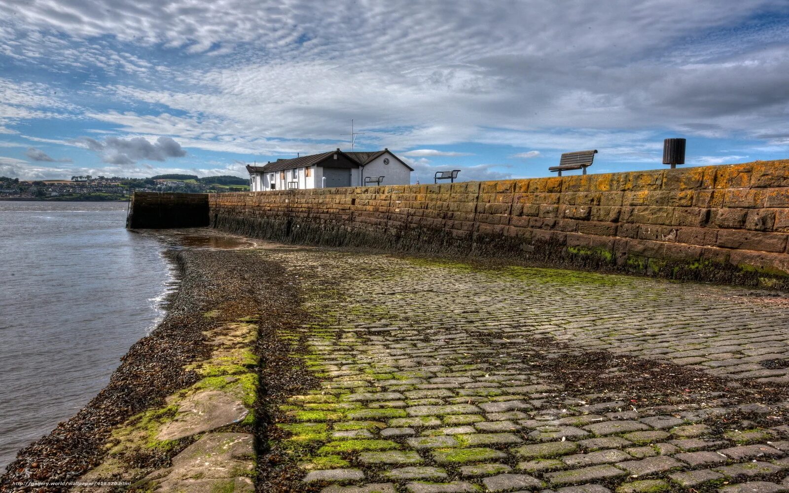Старый каменный причал. Каменный пирс анапа. Эйсселмер нидерланды. Старый каменный причал. Маяк причальный.