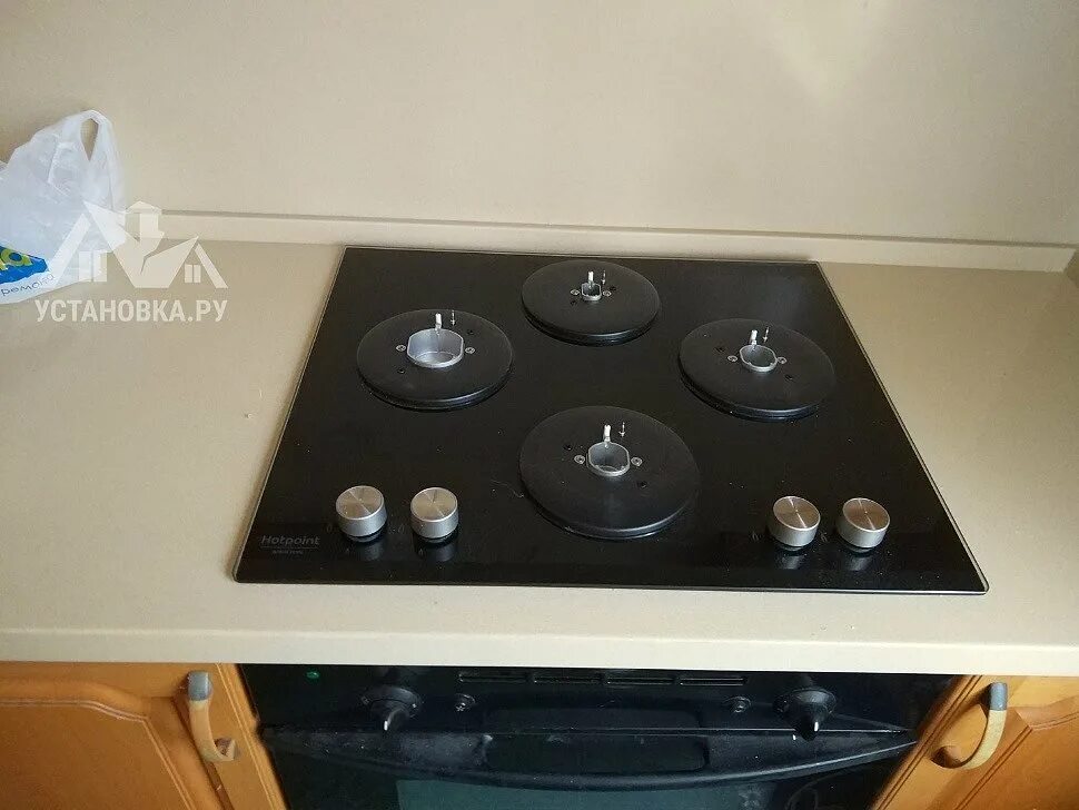 Аристон варочная панель ошибка. Крепёж для варочной панели. hotpoint-ariston. крепеж варочной панели аристон. крепеж для варочной панели к столешнице аристон. крепление варочной панели hotpoint к столешнице.
