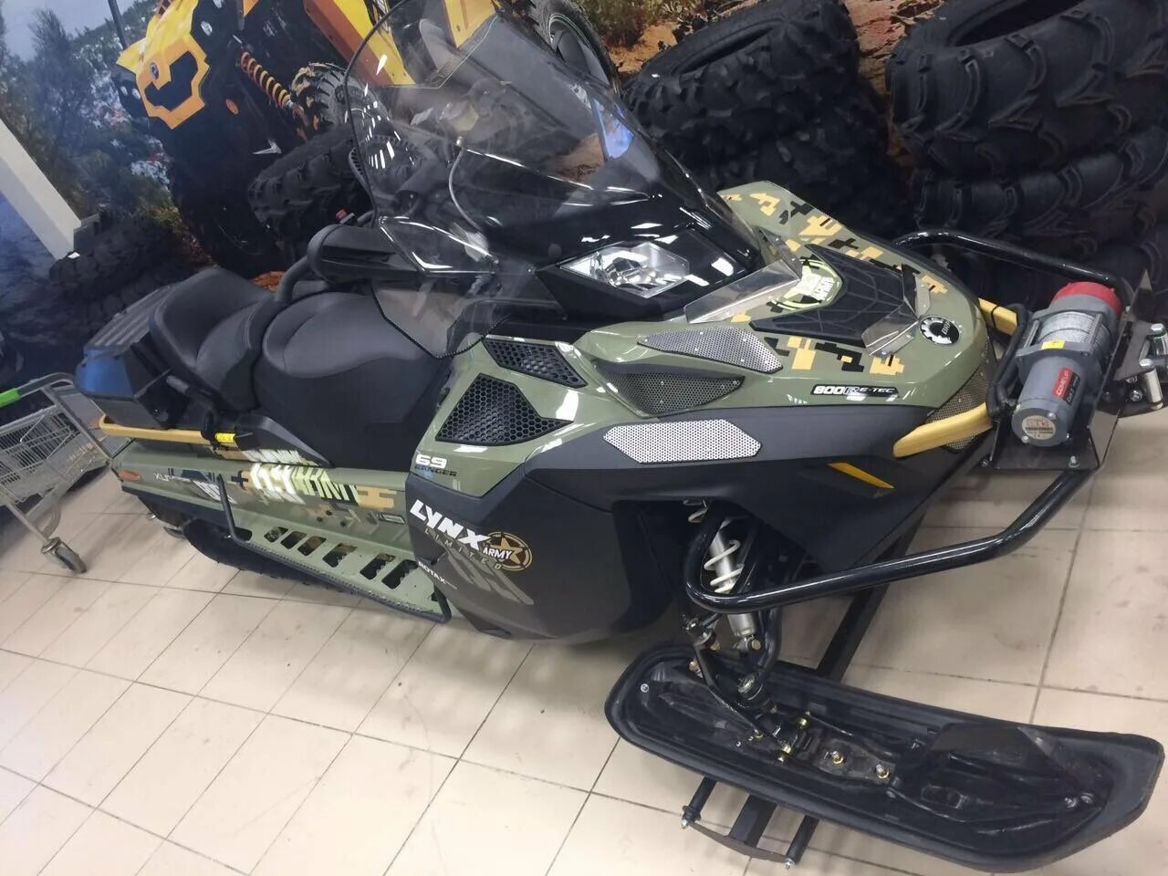 BRP 600 Army Lynx 2013. Снегоход BRP 800. BRP Lynx Yeti Army 550. BRP Lynx 600 хаки. Brp ski doo lynx