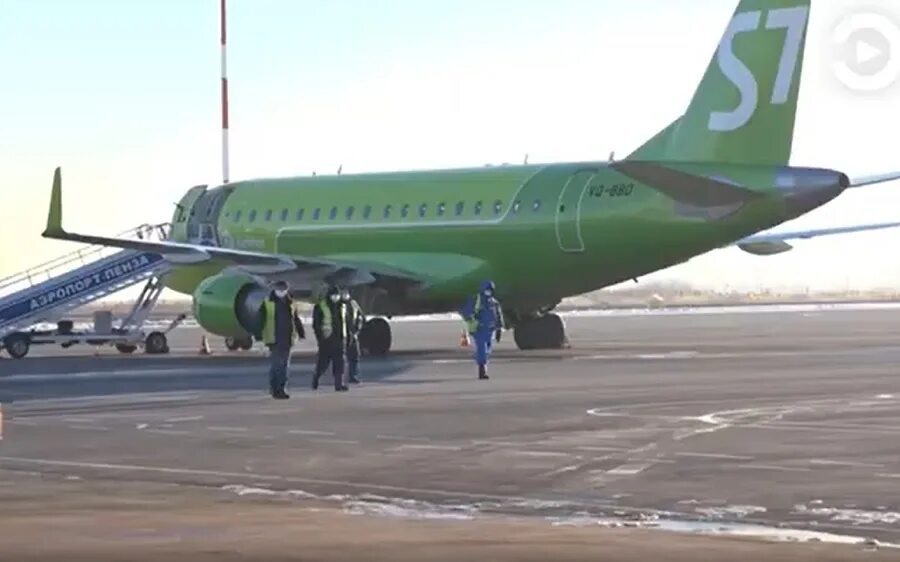 Самолет пенза симферополь. Су 1545. Аэропорт пенза. Самолет рейс пенза москва. Архив фотографий аэропорт пензы.