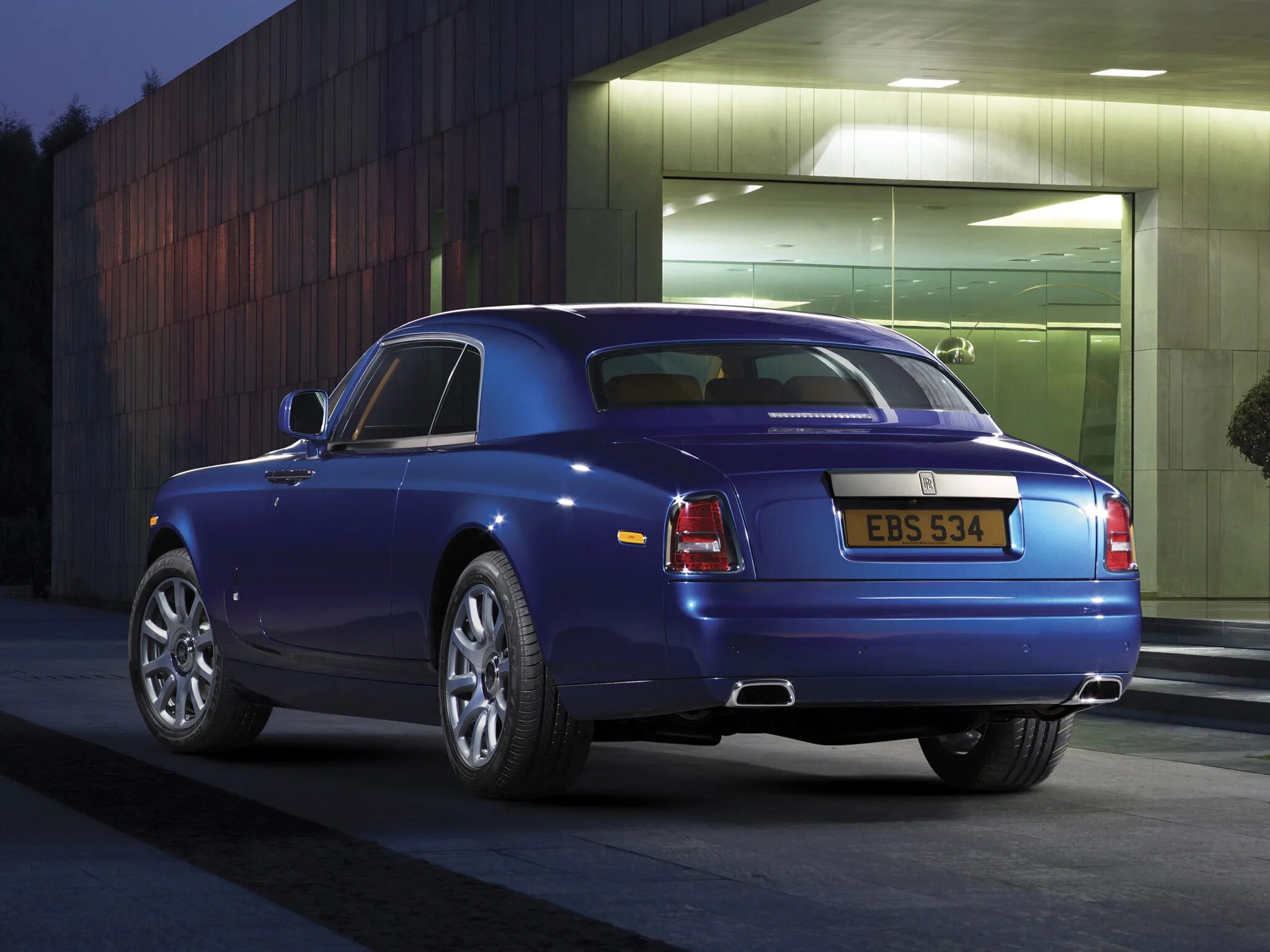 Роллс купе. Роллс Ройс купе. Rolls Royce Phantom 2014. RR Phantom 2012. Phantom Coupe 2012.