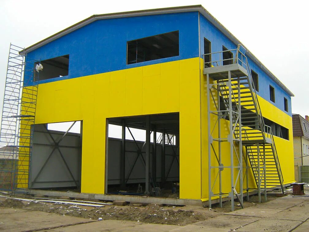 Склад из сэндвич панелей 10x8. Красивые здания из сэндвич панелей. Здание из сэндвич панелей. Проект ангара из сэндвич панелей 1500 м. Склад 100 кв из сэндвич.