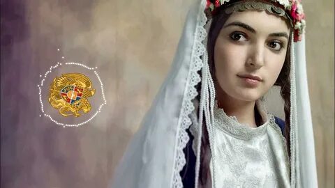 Красивая девушка на армянском