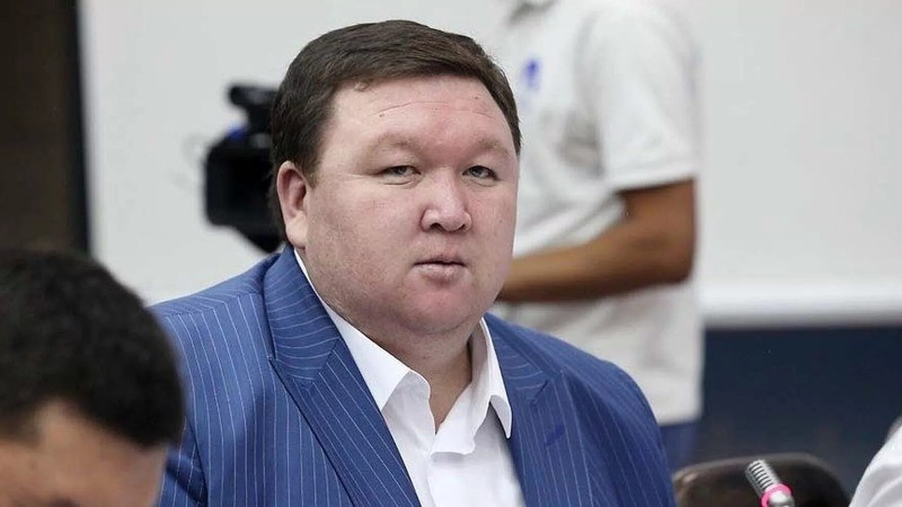 Депутаты жк кр с фото. Партия держава. Партия республика депутаты. Кандидат в депутаты государственной думы. Партия республика депутаты.