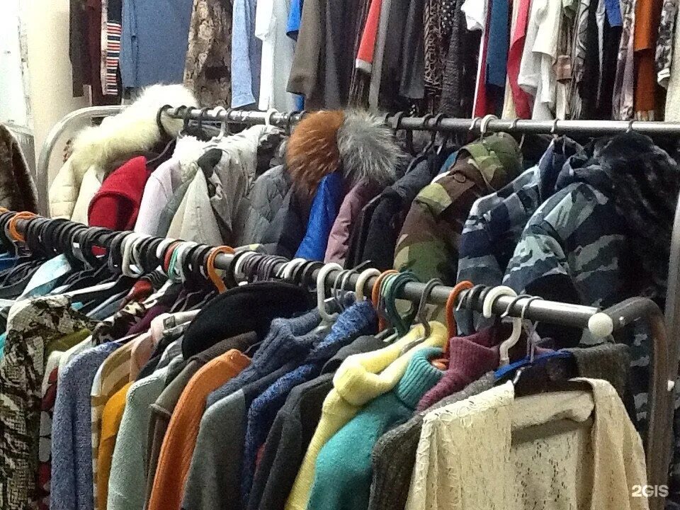 Комиссионный магазин эксклюзивных вещей для интерьера. Комиссионный магазин одежды. Комиссионка москва одежда сдать. Наш комиссионный просп вернадского 11/19. Комиссионный магазин одежды в москве.