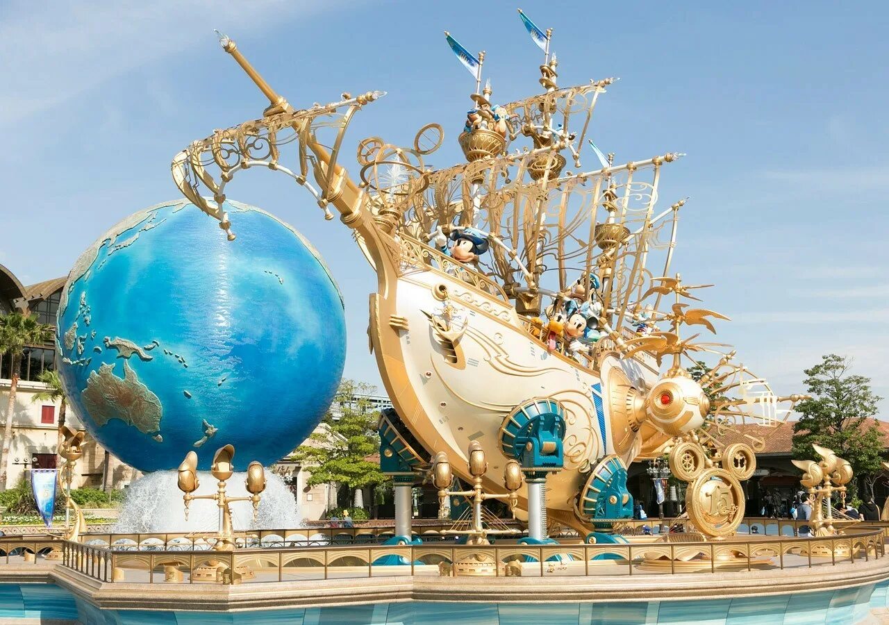 Развлечения в японии. DISNEYSEA Токио. Парк Дисней си Япония. Диснейленд в Токио. Токийский Диснейленд Япония аттракционы.