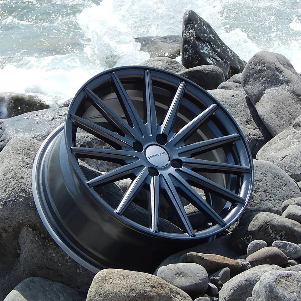 Литые диски r17 4x100. Vossen vfs2 графит r16 4x100. диски sakura 9651. диски vossen grafit r17 4x100. vossen vfs4 r17 4x100.