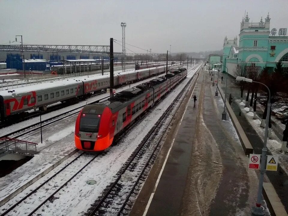 Билеты москва смоленск ласточка. ЖД вокзал Смоленск Ласточка. РЖД Смоленск Москва. Ласточка РЖД Смоленск. Электричка Москва Смоленск Ласточка.