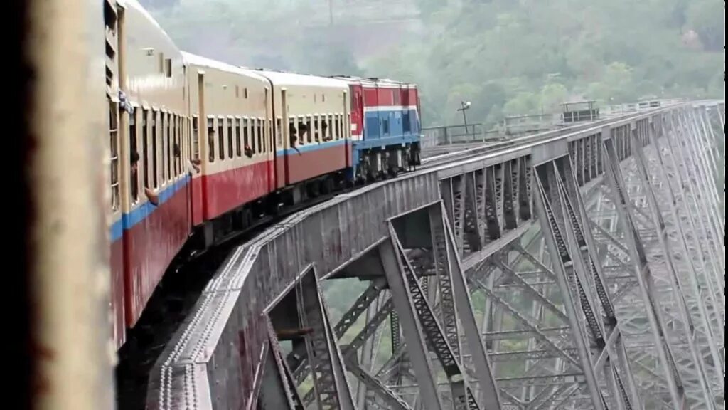 Мост Готейк в Мьянме. Готейк Железнодорожный виадук. Виадук Мьянма. Мост Готейк Железнодорожный.
