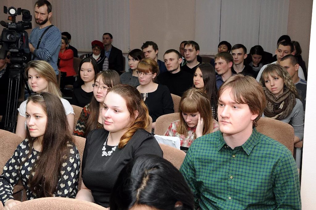 студенты омска