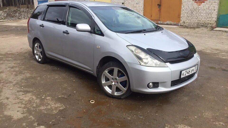 Тойота Виш 1.8 2003. Toyota Wish 2007 диски. Тойота Виш 2007. Тойота Виш 2007 черная.