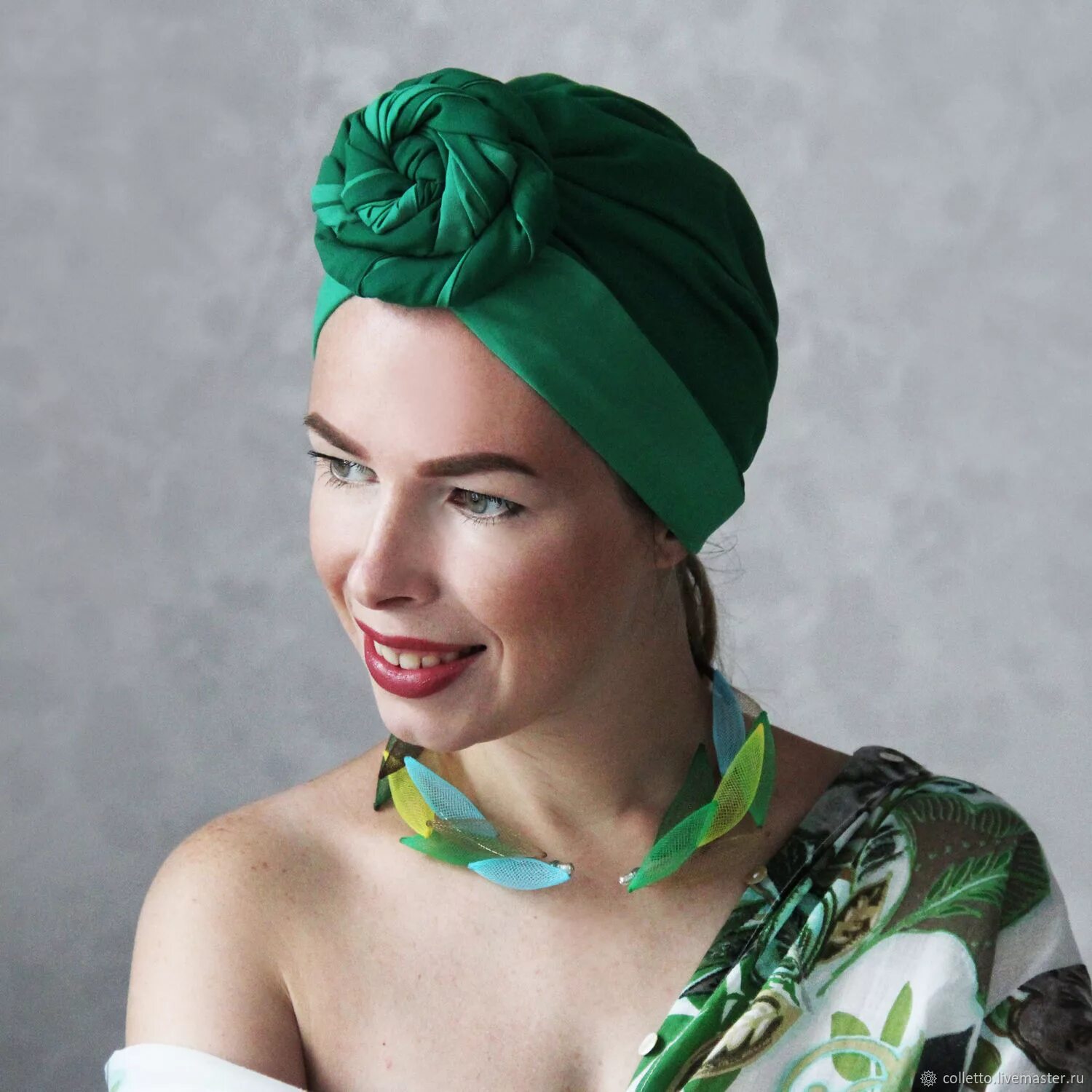 наоми в чалме. африканский платок на голову. чалма халифа. индийская чалма для женщин. чалма "абелия".