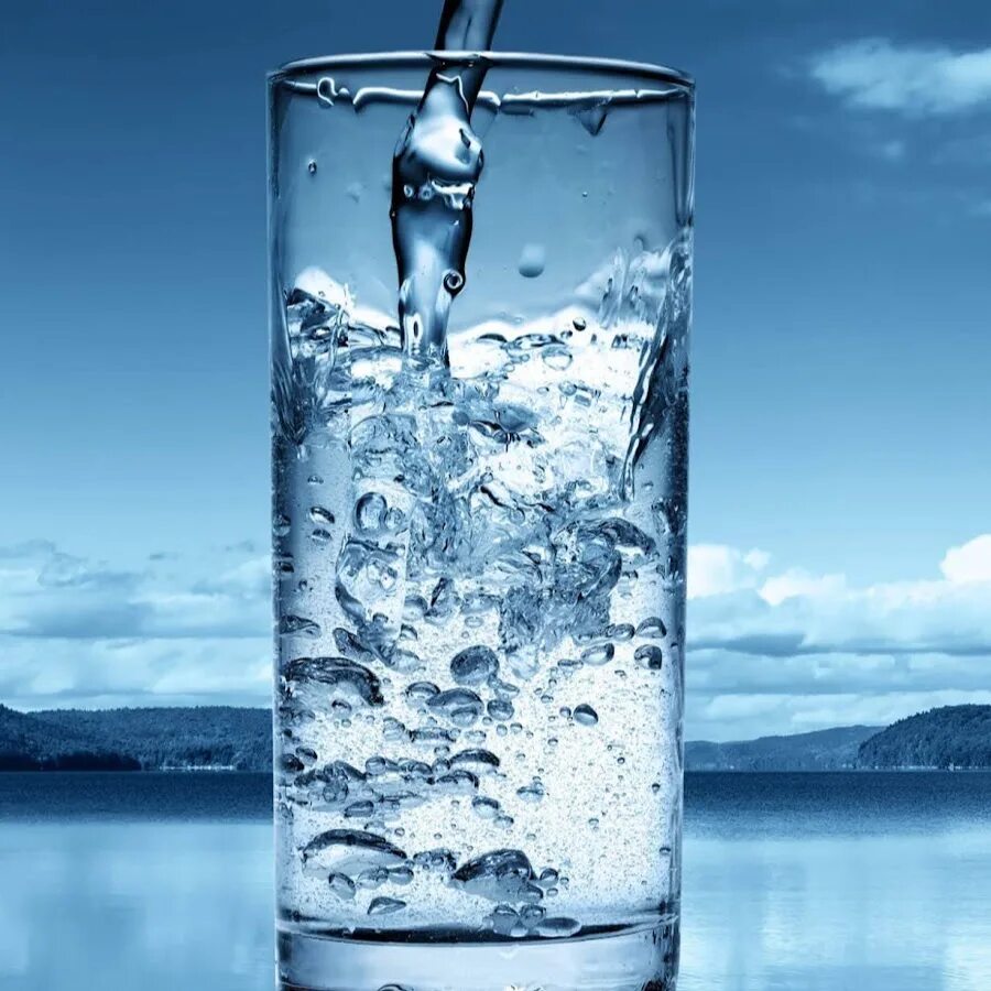 Стакан питьевой воды. Стакан воды. Чистая вода. Питьевая вода. Стакан чистой воды.