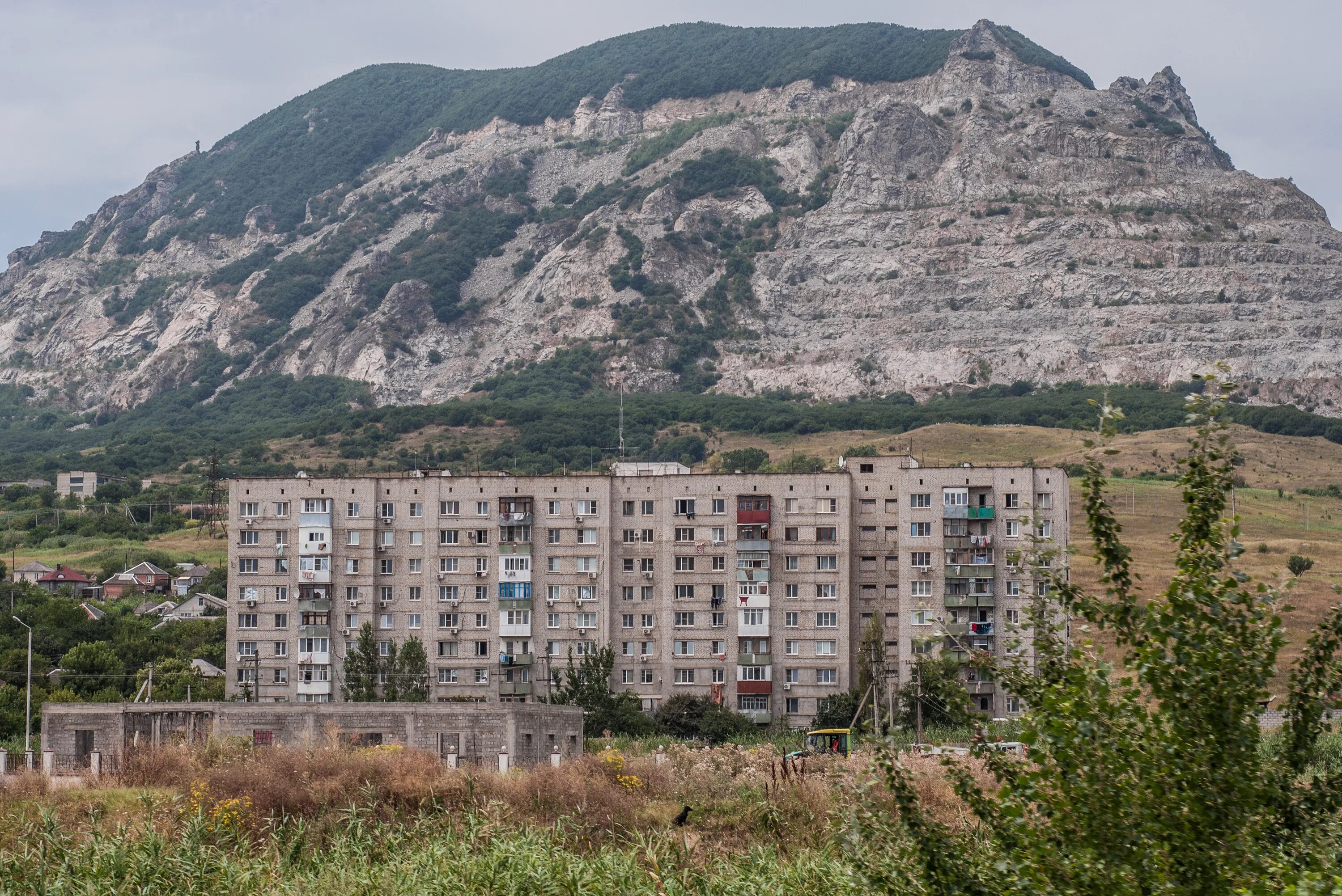 Жк минеральные воды. Гора змейка Минеральные воды. Гора змейка Железноводск. Мин воды гора змейка. Минеральные воды улица дружбы 23.