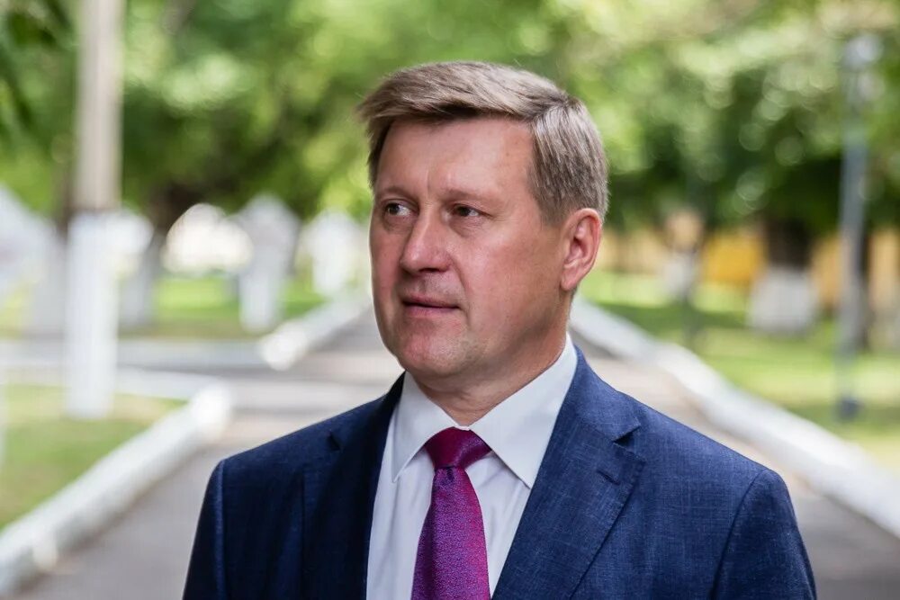 Где бывший мэр локоть. Локоть мэр новосибирска.
