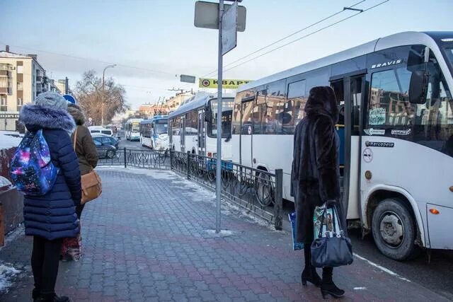 Автобусные остановки в Белгороде. Остановка автовокзал Белгород. Автобус Белгород зима. Остановка Родина Белгород.