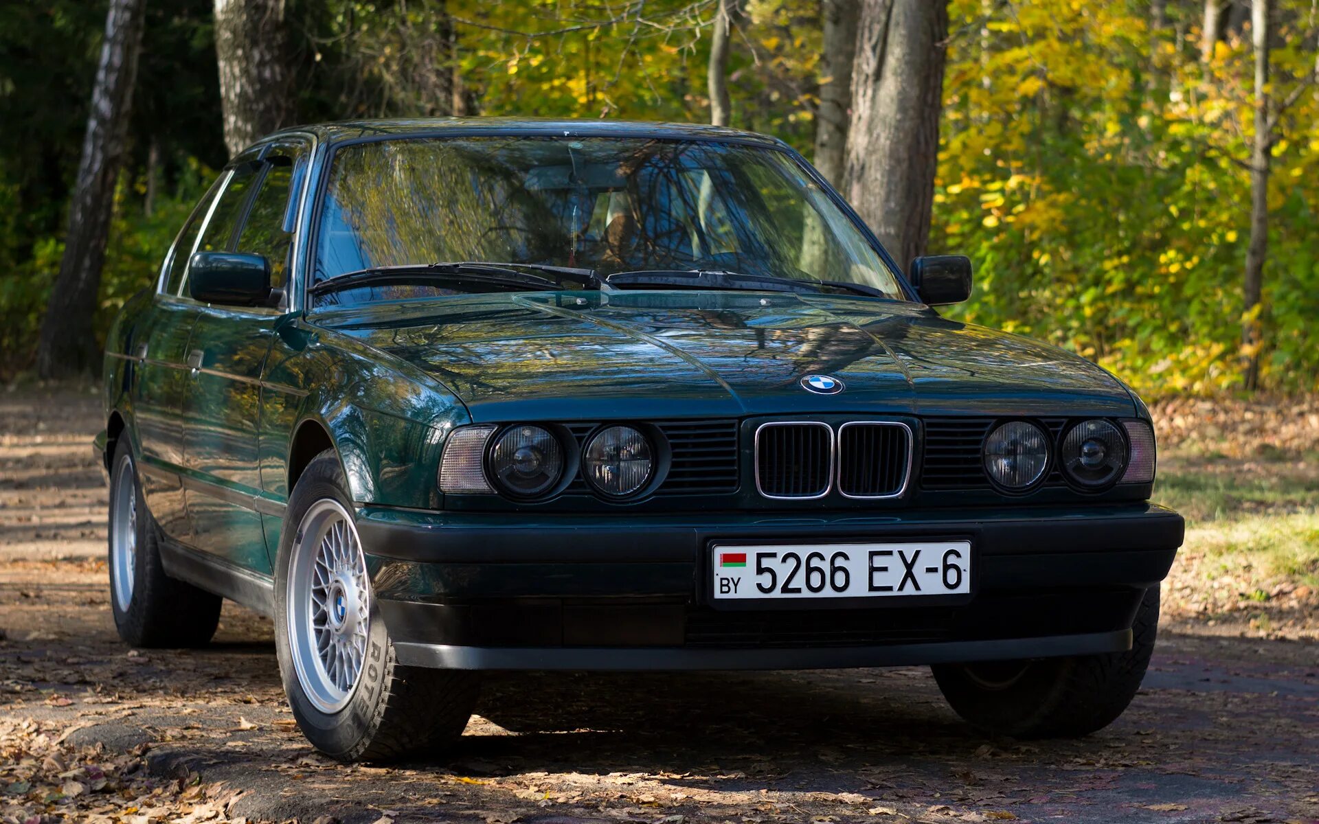 Е34 узкая. BMW e34. BMW e34 1994. BMW e34 1994 год. Е34 и е36.
