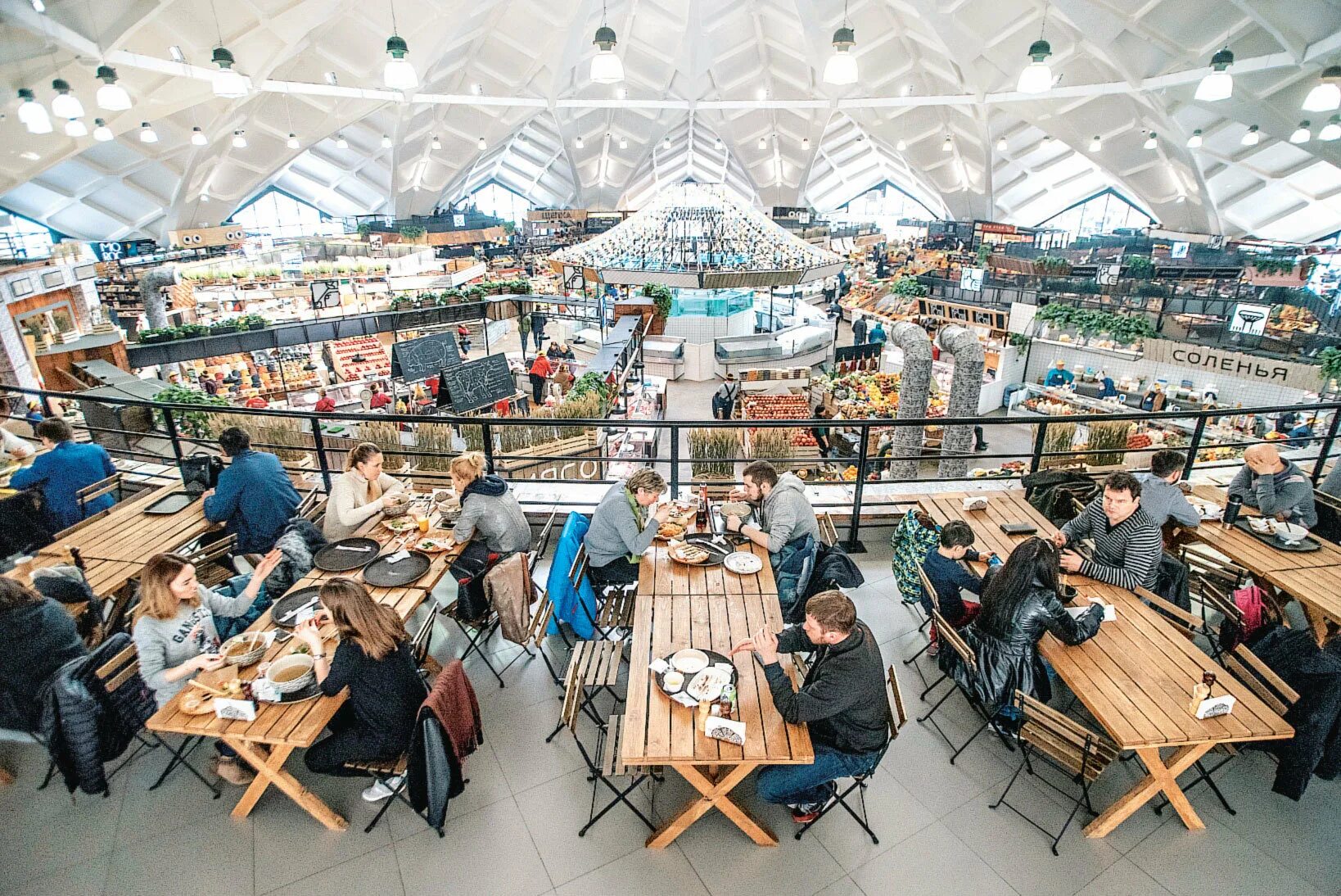 Даниловский рынок Москва фудкорт. Даниловский рынок Тульская фудкорт. Фуд корт Даниловского рынка. Гинза Проджект Даниловский рынок.