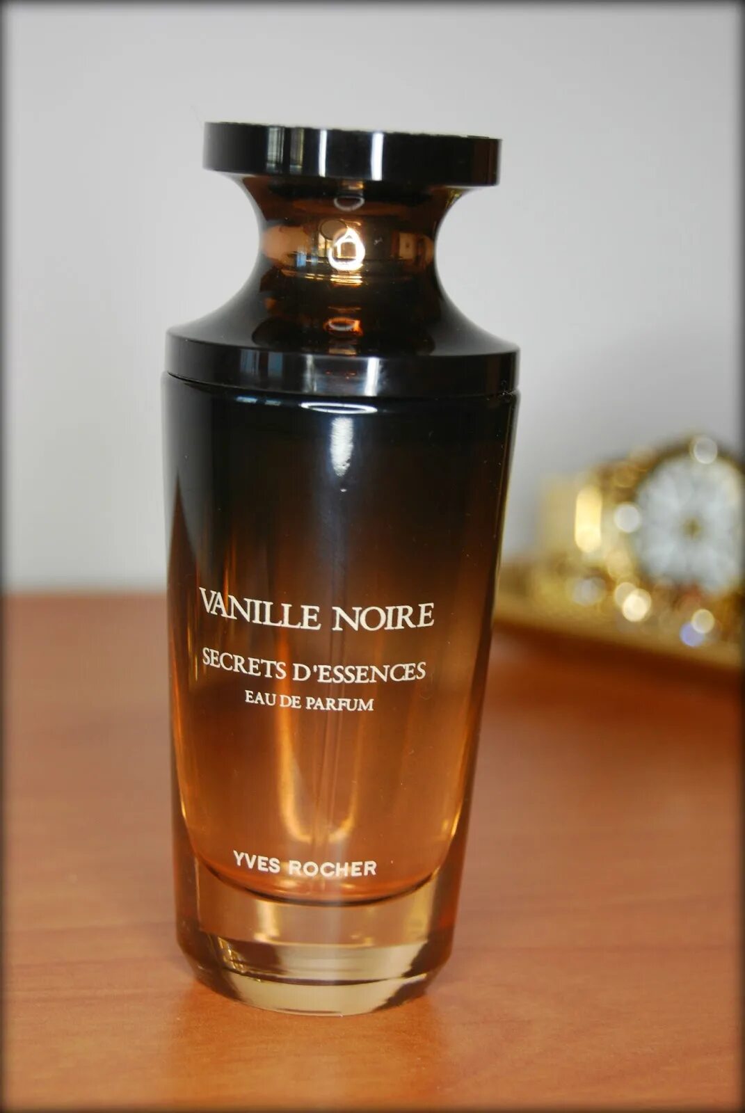 Ив роше вода ваниль. Yves rocher духи vanille noire. ив роше духи черная ваниль. ив роше туалетная вода черная ваниль. духи черная ваниль в yves rocher.